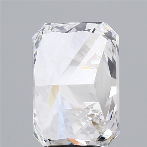 4ct 10.69x7.78x4.92 RADIANT Diamond