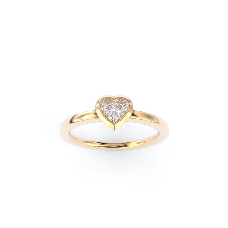Diamond heart ring made of 14k yellow gold | KLENOTA
