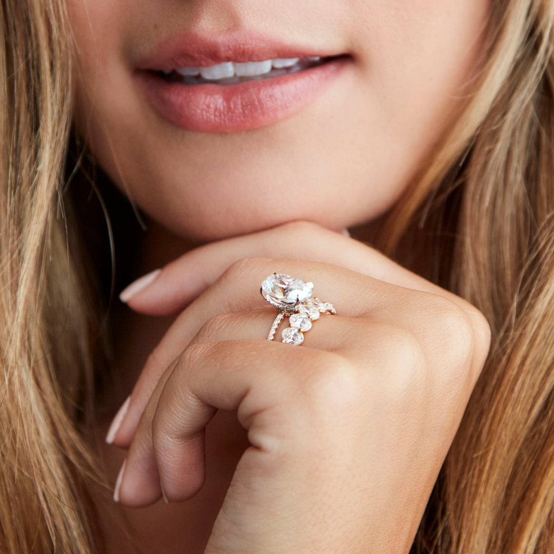 Maya Oval Band Lab Grown Diamond