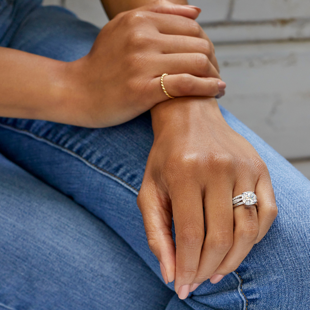 Taylor Solitaire Cushion